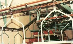 無鉚式鏈條輸送機