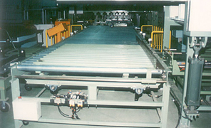 驅動式轉彎輸送機