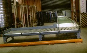 進出口X光機、磅秤輸送系統